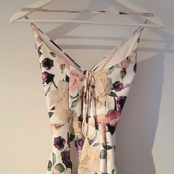 Floral Strappy Party Dress - Picture 4 of 4